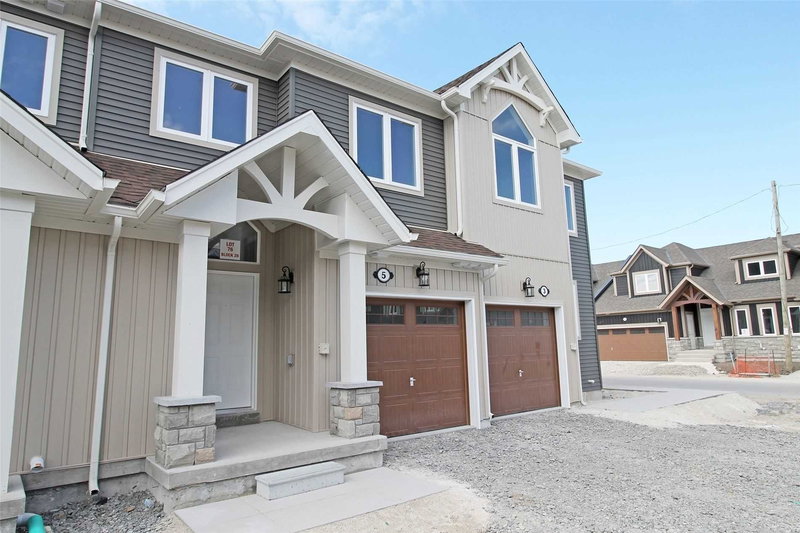 5 Gregory Ave, Collingwood, L9Y 0Z5 | Image 3