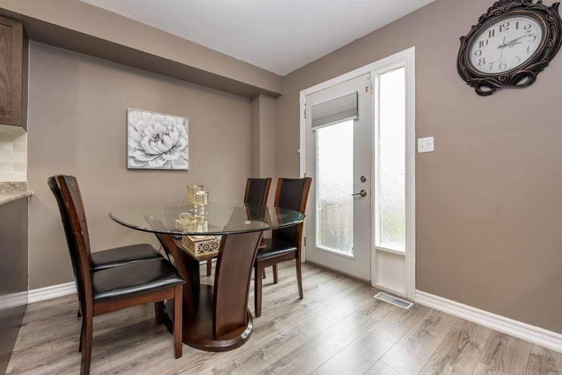 6 - 29 Madelaine Dr, Barrie, L9J 0G8 | Image 3