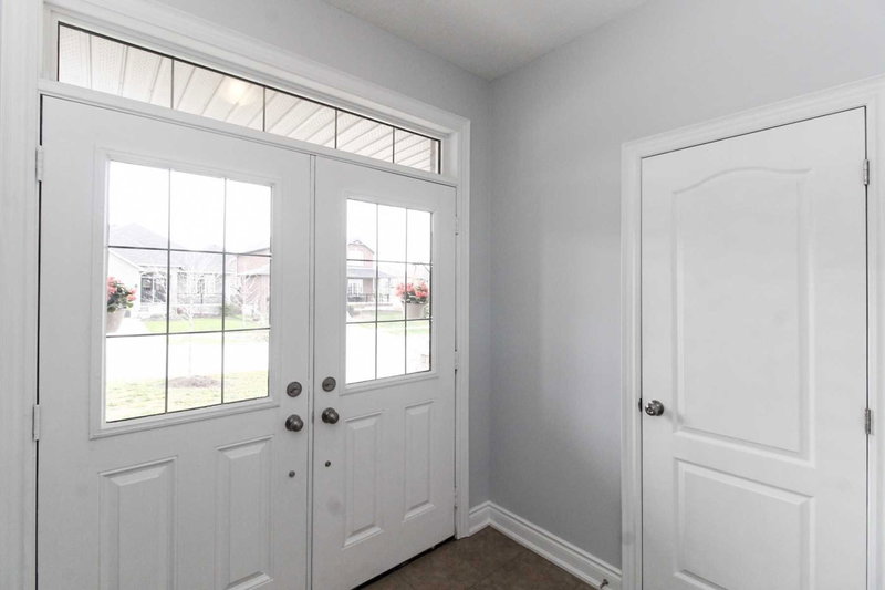 52 Jewel House Lane, Barrie, L4N8J7 | Image 3