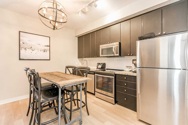 416 - 40 Horseshoe Blvd, Oro-Medonte, L4M4Y8 | Image 2