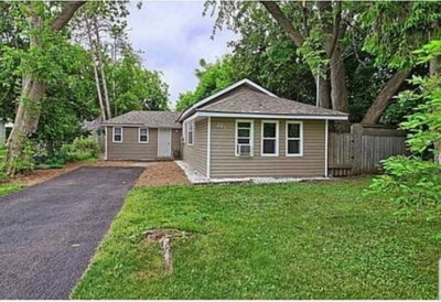 Detached House sold at 203 Southview Road, Barrie, Ontario, L4N3X6 - South Shore - MLS: S4578848