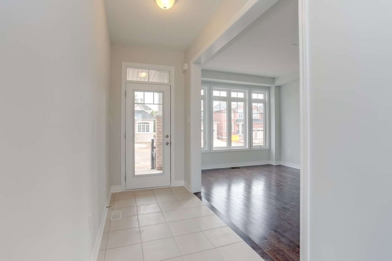 115 Kirby Ave, Collingwood, L9Y 4C5 | Image 3