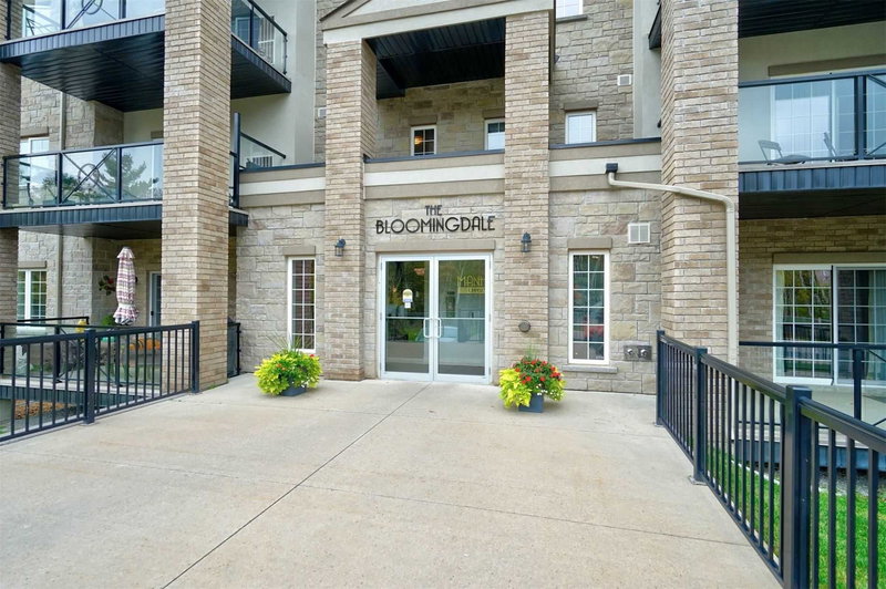 204 - 40 Ferndale Dr S, Barrie, L4N2L3 | Image 2