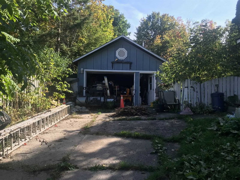 641 Bay St, Midland, L4R 1L8 | Image 2