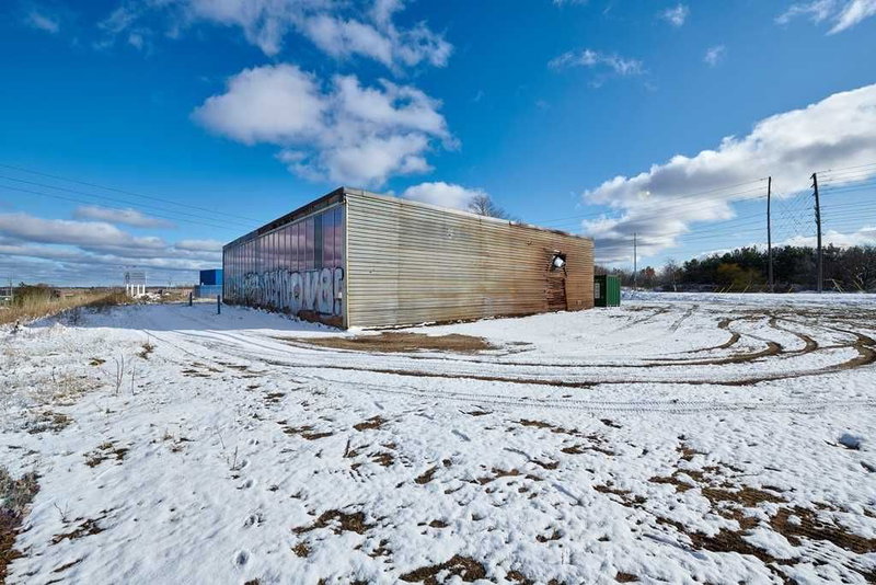 10 Lockhart Rd, Barrie, L4N 9G8 | Image 2