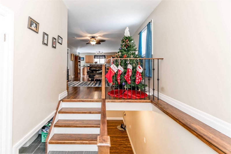 461 Barnes Ave, Tay, L0K 1R0 | Image 3