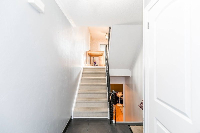 8 - 237 Steel St, Barrie, L4M 2H1 | Image 3