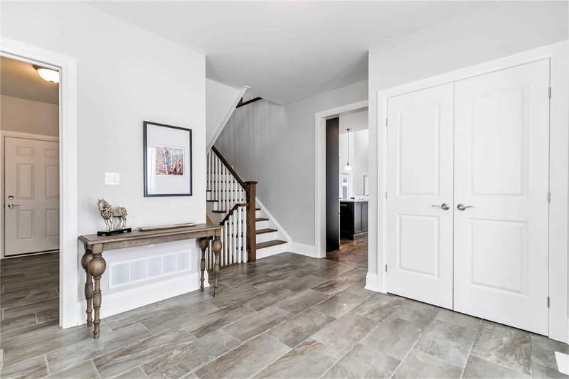 16 Gelderland Cres, Oro-Medonte, L0K 1E0 | Image 2