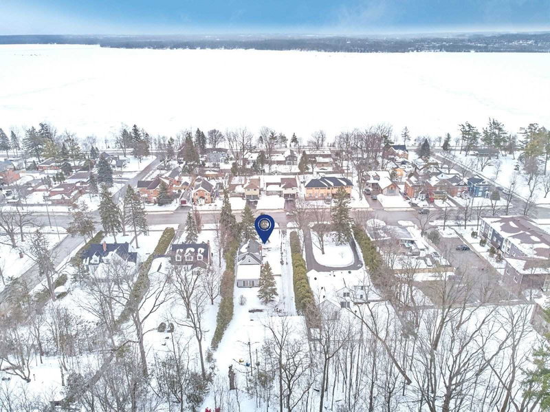 98 Blake St, Barrie, L4M1J9 | Image 2