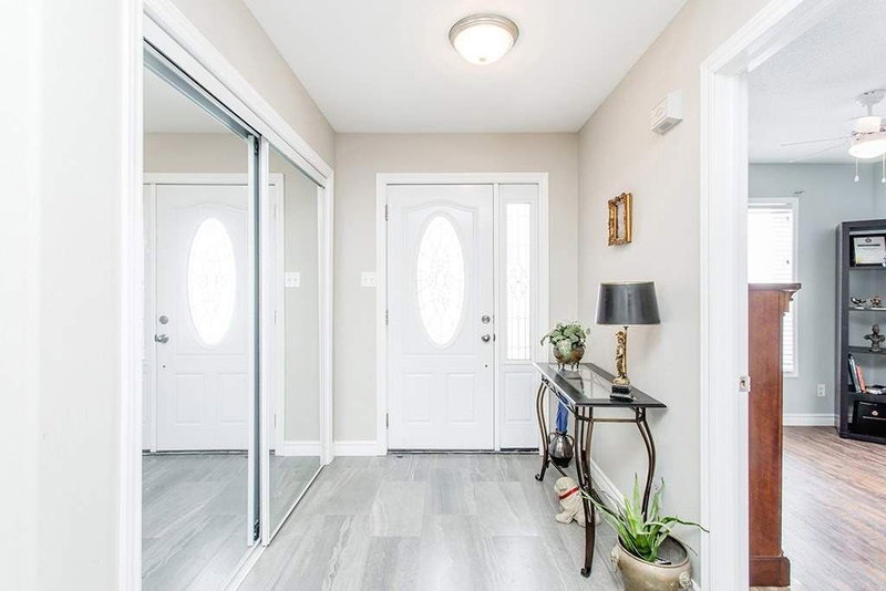 177 Hanmer St E, Barrie, L4M 6W6 | Image 2