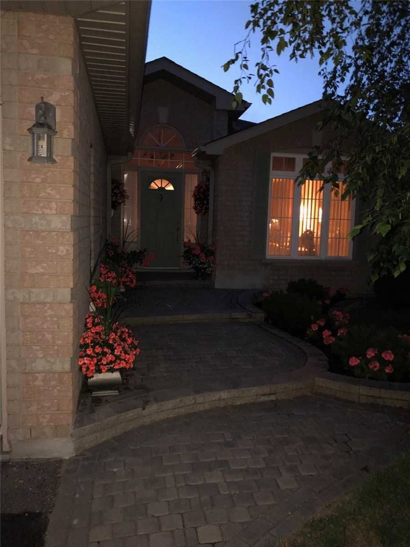 44 Columbia Rd, Barrie, L4N8C6 | Image 3