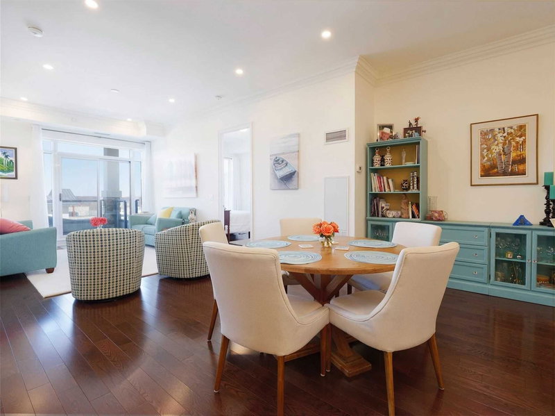 705 - 90 Orchard Point Rd, Orillia, L3V8K4 | Image 3