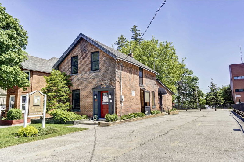 163 Mary St, Orillia, L3V 3E3 | Image 2