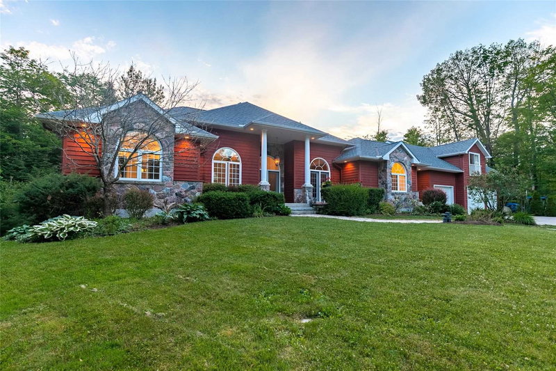 679 Sandy Bay Rd, Tiny, L9M 0H6 | Image 3