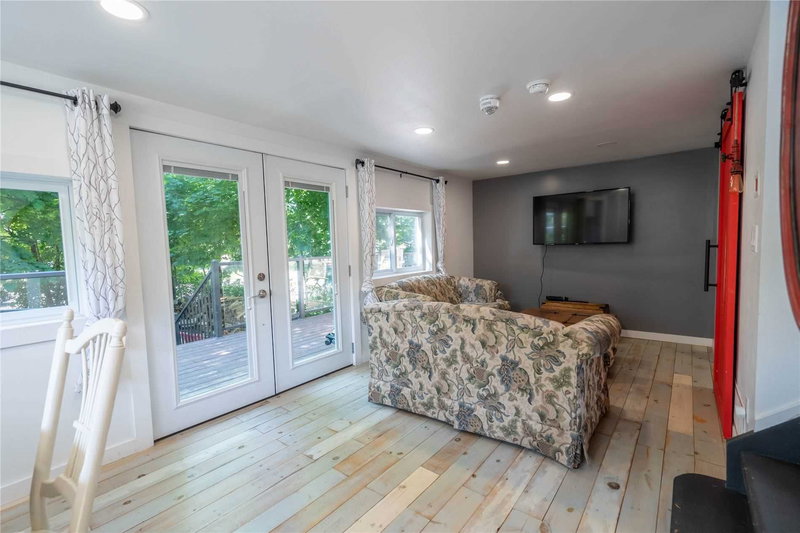 160 Duckworth St, Barrie, L4M3W4 | Image 2