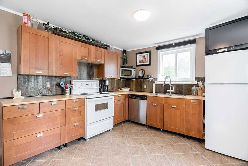 479 Margaret St, Tay, L0K 1R0 | Image 2