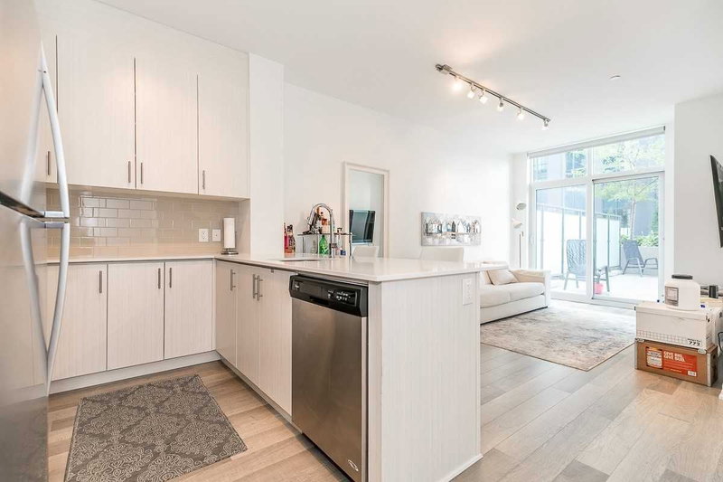 302 - 111 Worsley St, Barrie, L4M0J5 | Image 3