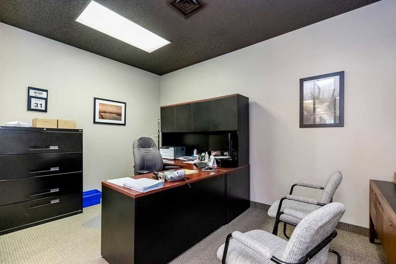 174 West St S, Orillia, L3V 6L4 | Image 3