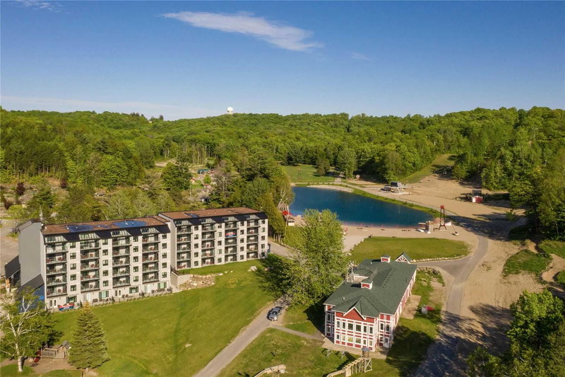 302 - 80 Horseshoe Blvd, Oro-Medonte, L4M 4Y8 | Image 3