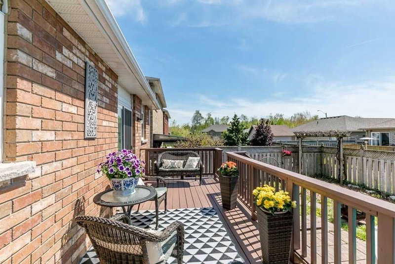 114 Bird St, Barrie, L4N0W6 | Image 3