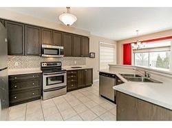 29 The Queensway, Barrie, L4M 7H5 | Image 3