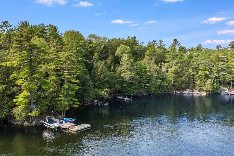 2318 Sherwood Forest Lane, Severn, L0K 1E0 | Image 3