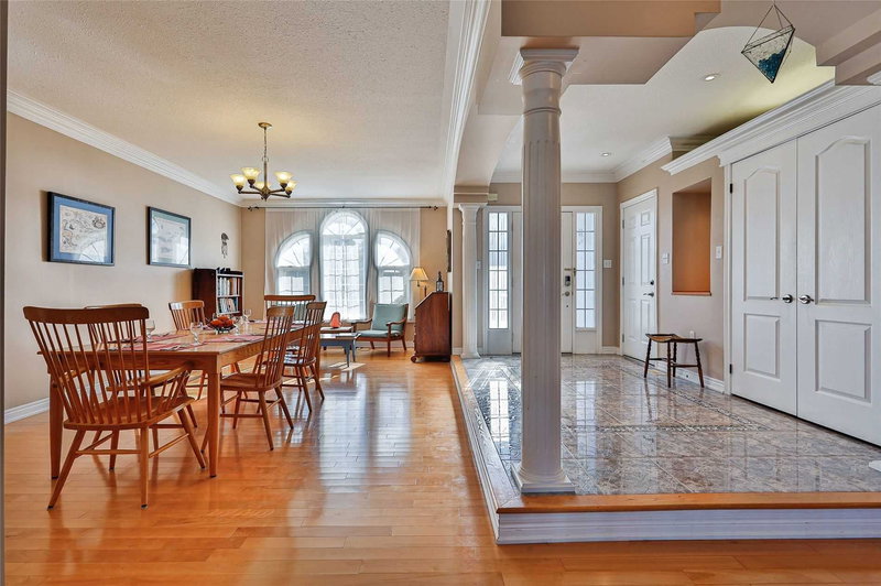 18 Todd Dr, Barrie, L4N9K6 | Image 3