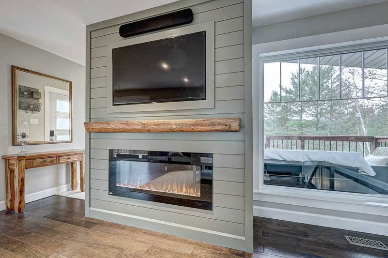 24 Birch Grove Dr, Oro-Medonte, L4M 4Y8 | Image 3