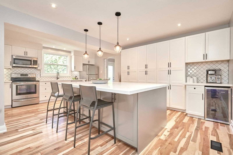 98 Blake St, Barrie, L4M1J9 | Image 3