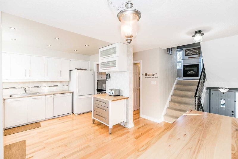 8 - 237 Steel St, Barrie, L4M 2H1 | Image 3