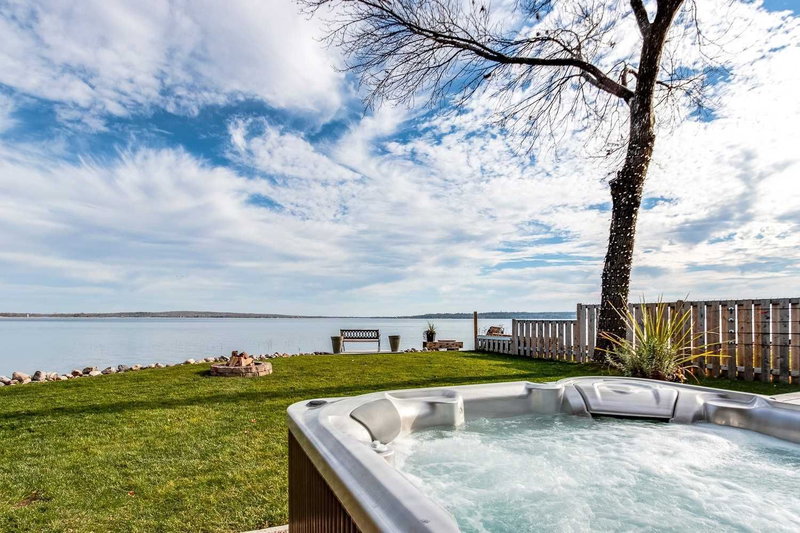 314 Robins Point Rd, Tay, L0K2K0 | Image 2