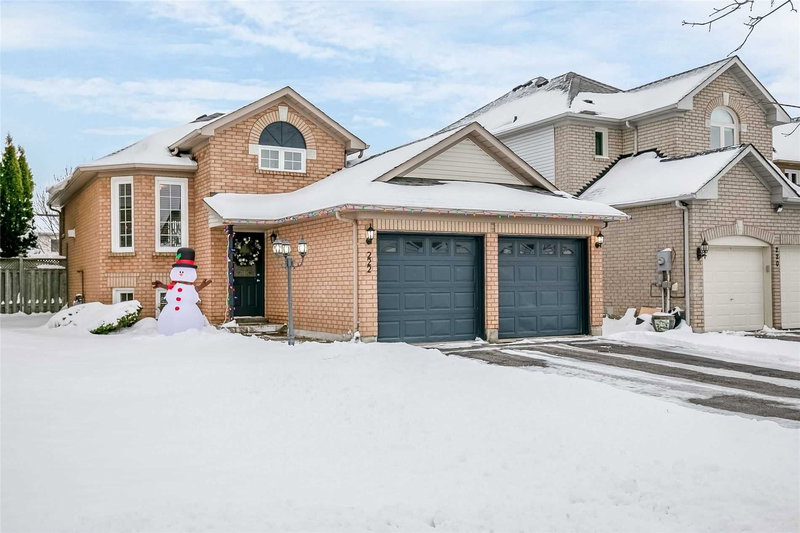 222 Wessenger Dr, Barrie, L4N 8R4 | Image 2