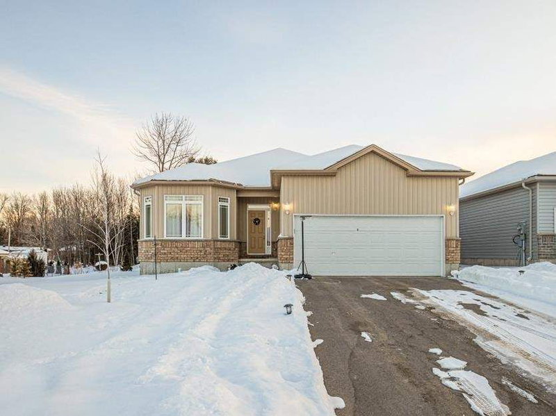 9 Charlie Rawson Blvd, Tay, L0K2A0 | Image 2