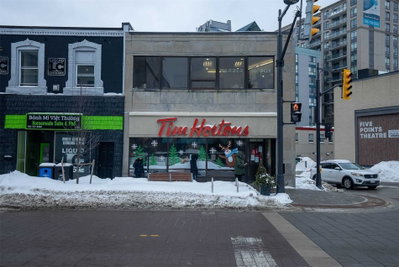 Store W/Apt/Office sold at 1 Dunlop Street, Barrie, Ontario, L4M1A2 - City Centre - MLS: S5109114