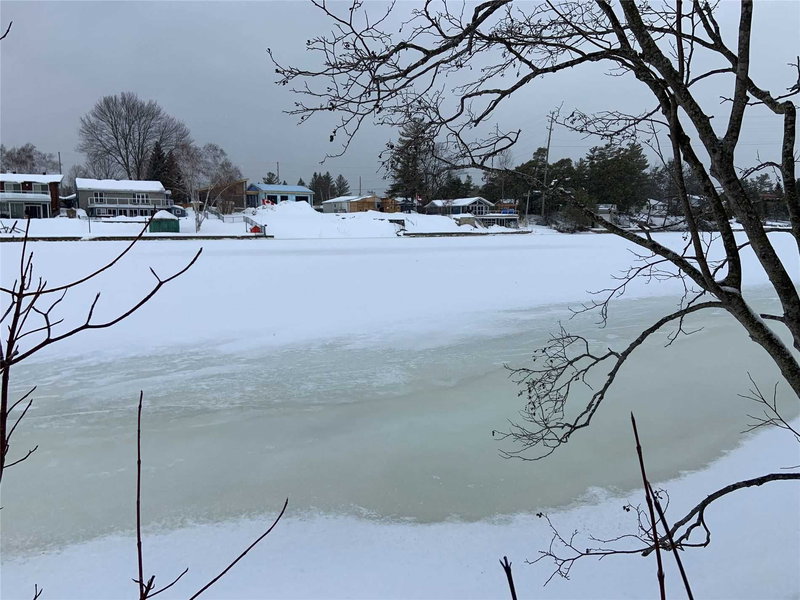 8 Poplar St, Wasaga Beach, L9Z2X5 | Image 3