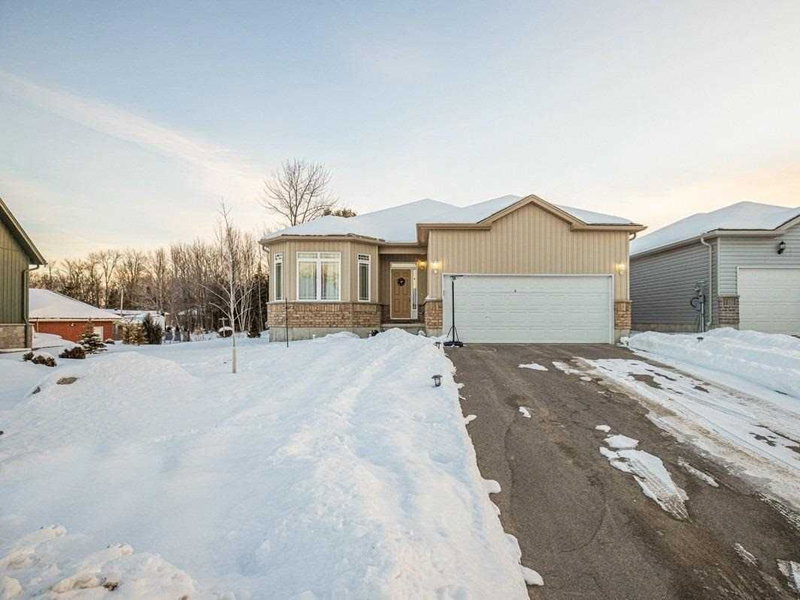 9 Charlie Rawson Blvd, Tay, L0K2A0 | Image 3