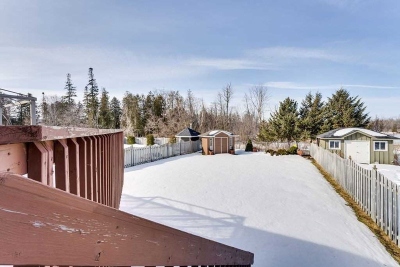 129 Gore Dr, Barrie, L4N 0A8 | Image 3