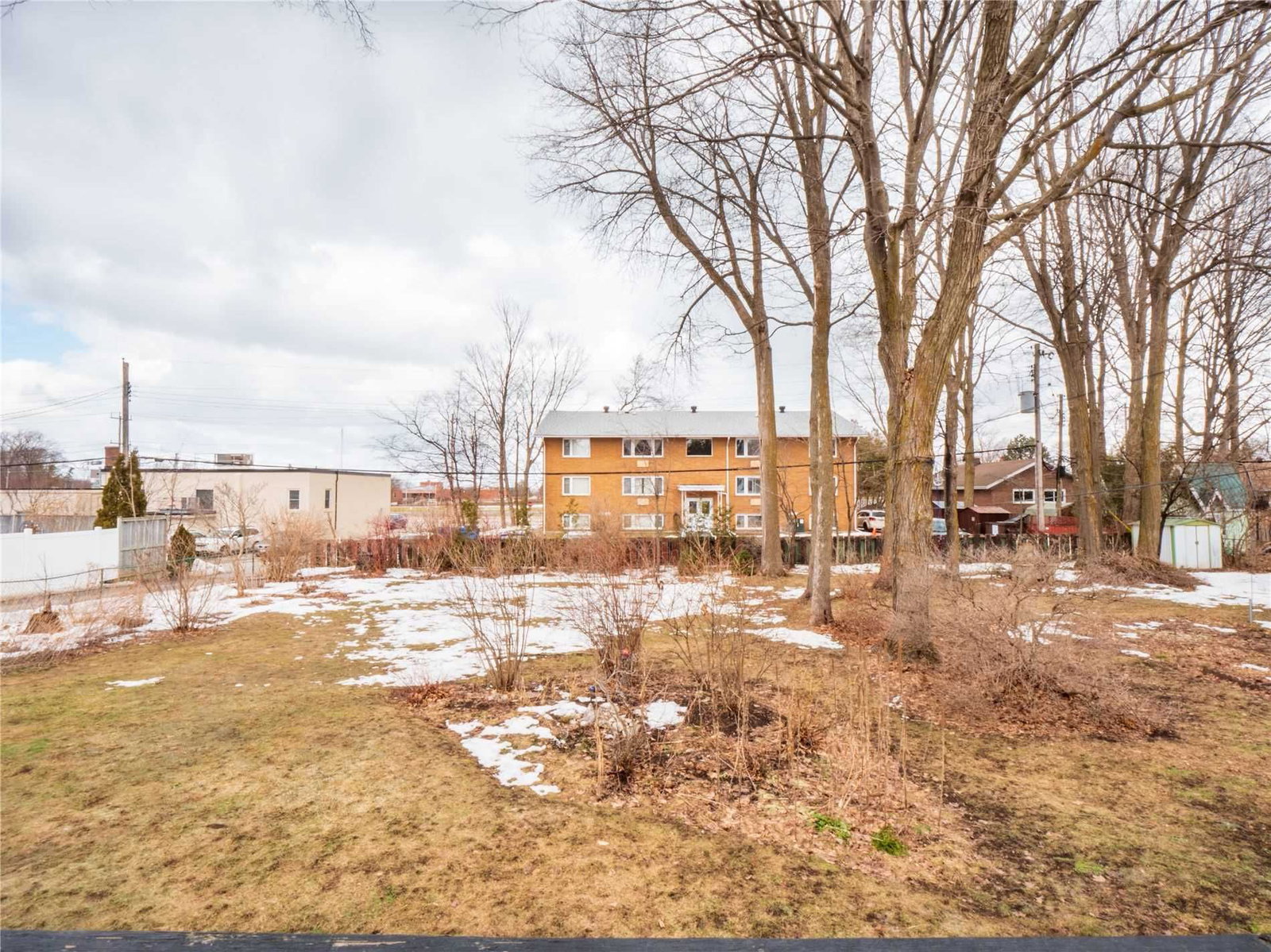 Listing Image 7