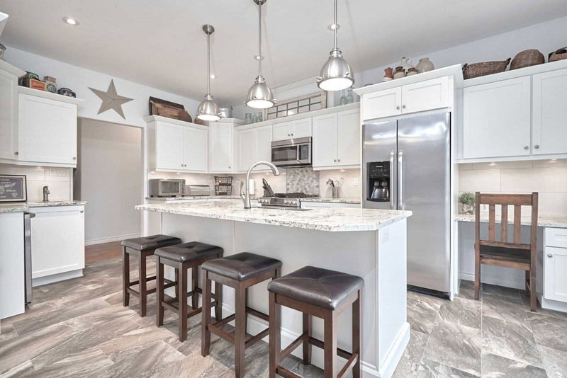 102 Highland Dr, Oro-Medonte, L0L 2L0 | Image 3