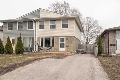 Semi-Detached House sold at 85 Daphne Crescent, Barrie, Ontario, L4M2Y7 - Cundles East - MLS: S5182470