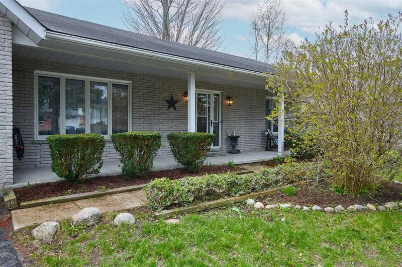 8 Azores Pl, Wasaga Beach, L9Z 1K9 | Image 2