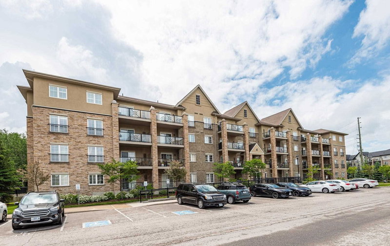 309 - 41 Ferndale Dr S, Barrie, L4N 5T6 | Image 2