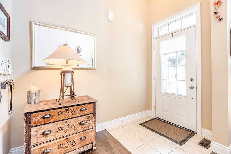 11 Christy Dr, Wasaga Beach, L9Z 1S7 | Image 3