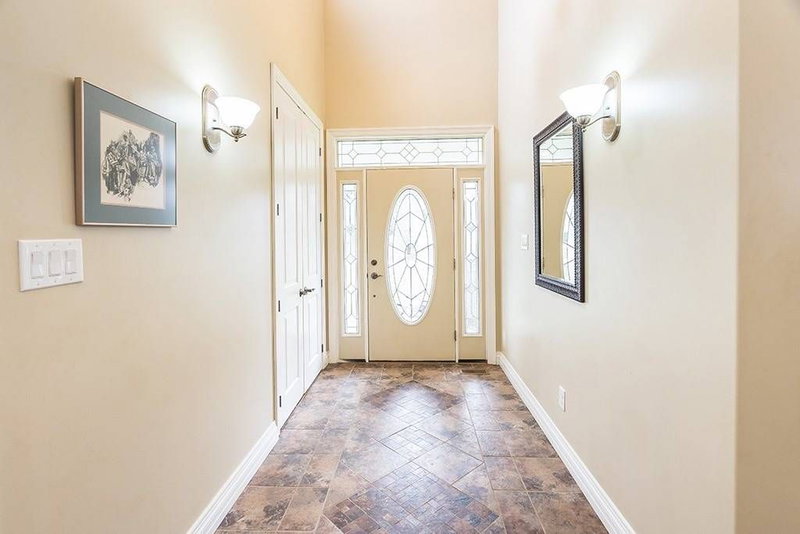 3276 Turnbull Dr, Severn, L3V 0Y4 | Image 3