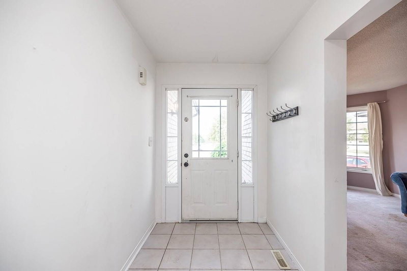 13 Dykstra Dr, Barrie, L4N 0E1 | Image 3