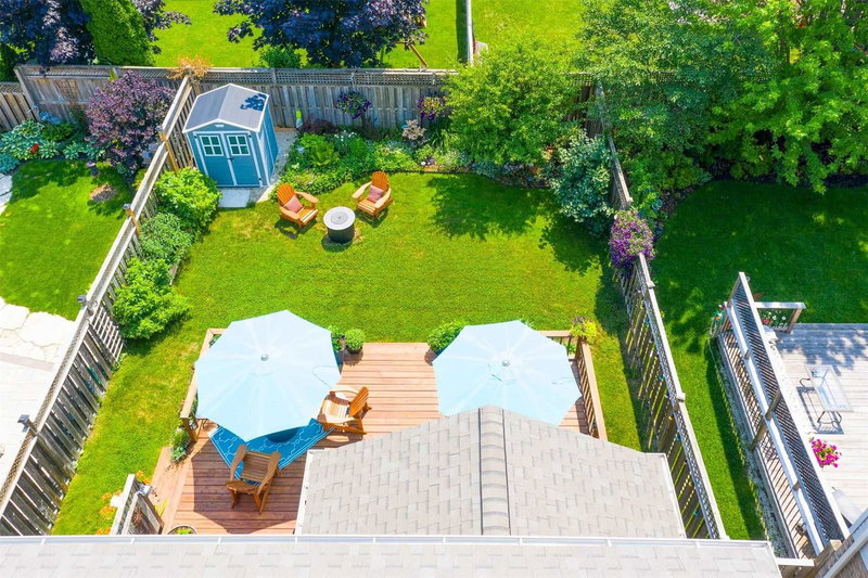 22 Highlands Cres, Collingwood, L9Y 5H3 | Image 2