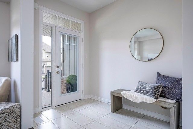 94 Kirby Ave, Collingwood, L9Y4B6 | Image 3