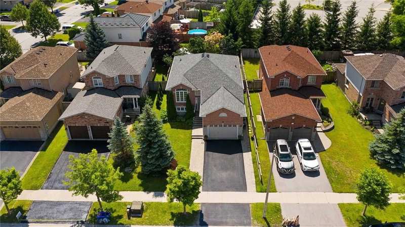 19 Leslie Ave, Barrie, L4N9P3 | Image 3