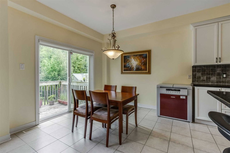 48 Riverwalk Pl, Midland, L4R 0B5 | Image 3