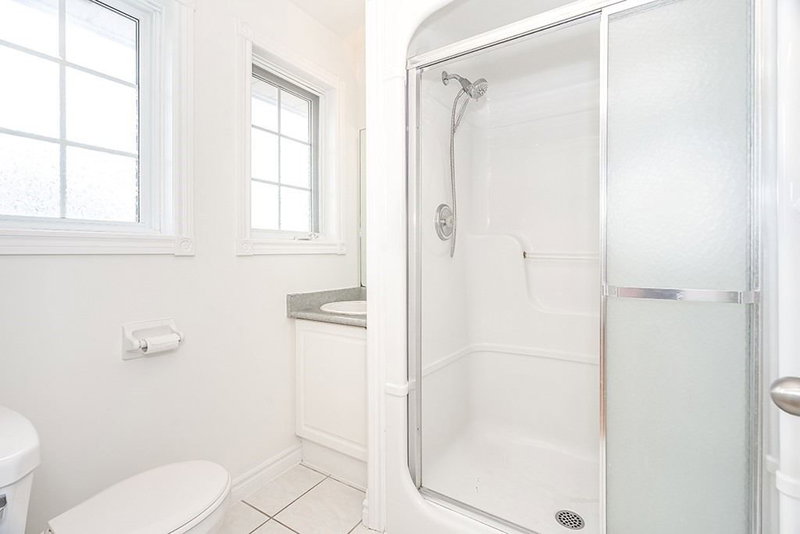 40 Kell Pl, Barrie, L4N 9K5 | Image 3